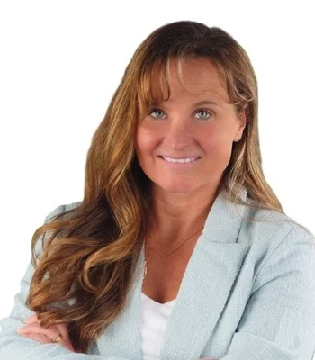 Portrait of Audra Powell, Broker, CRS, GRI, PSA, CHLMS.